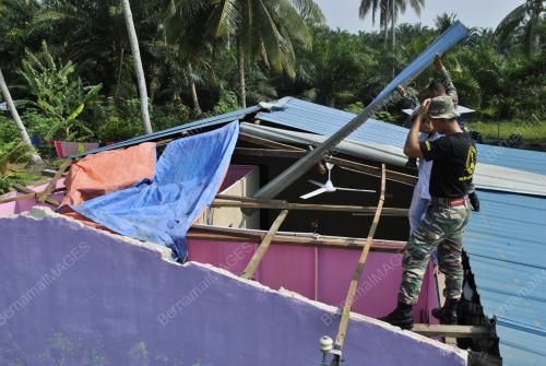 JB04_29102014_RUMAH_DIBAIKI