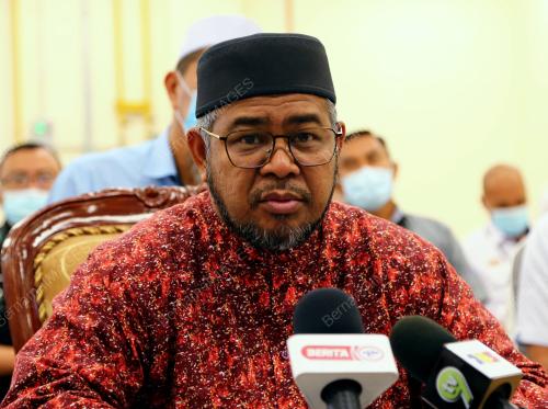 DATUK DR MOHD KHAIRUDDIN AMAN RAZALI
