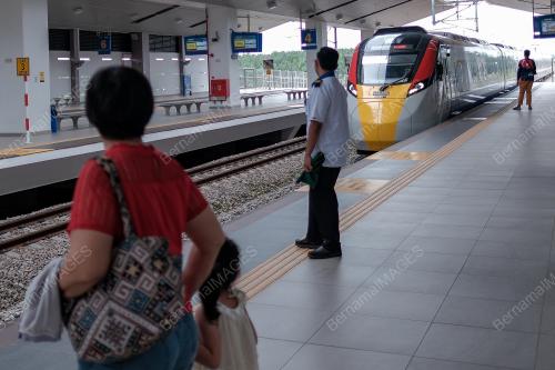 ETS PERTAMA STESEN KLUANG
