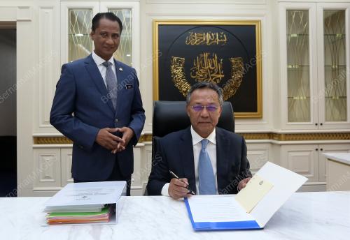 DATUK HASNI MOHAMMAD