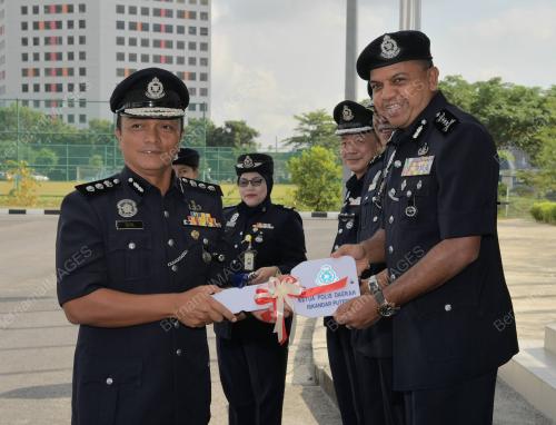 DATUK AYUB KHAN MYDIN PITCHAY