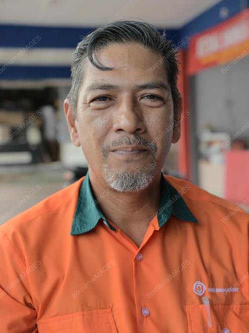 ABD RAZAK AHMAD