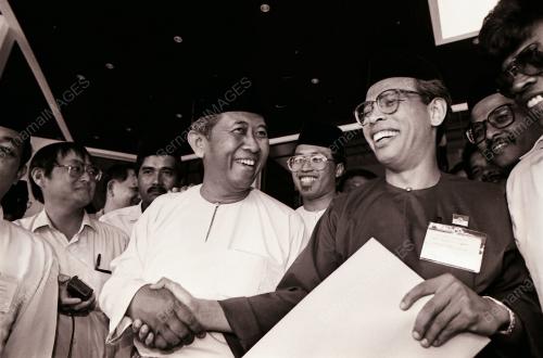 YANG BERHORMAT DATUK SHAHRIR ABDUL SAMAD
