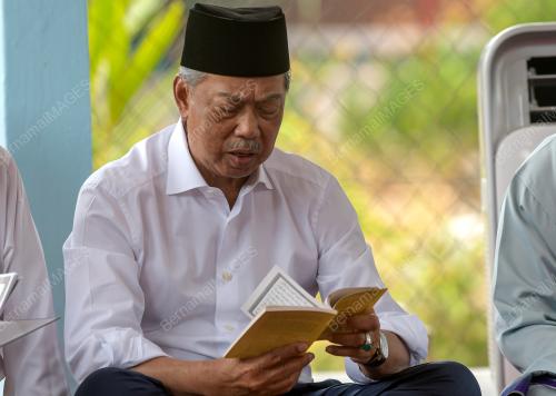 TAN SRI MUHYIDDIN YASSIN