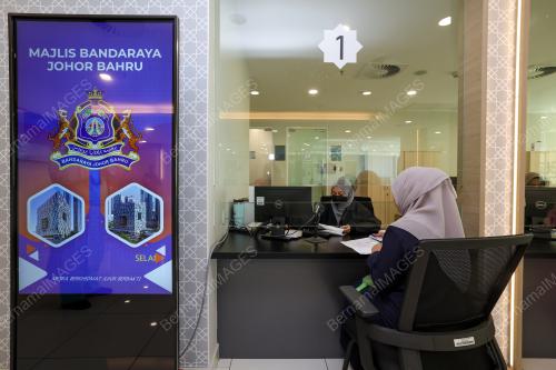 JOHOR BEKERJA JUMAAT PERTAMA