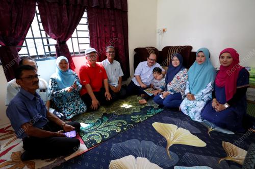 DATUK SERI SHAMSUL ISKANDAR MOHD AKIN