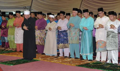 JB05_03072015_BERBUKA
