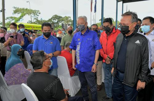 DATUK SERI ISMAIL SABRI YAAKOB
