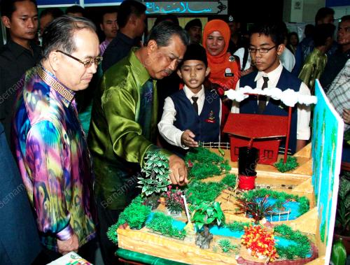 MUHYIDDIN YASSIN