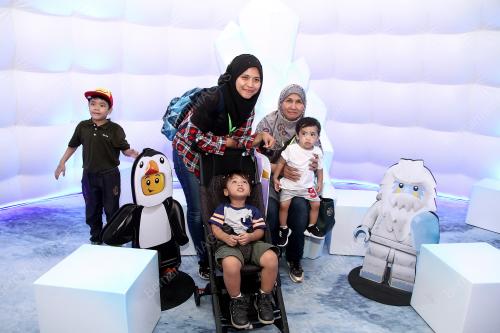 JB05_04122018_KRISMAS_LEGOLAND
