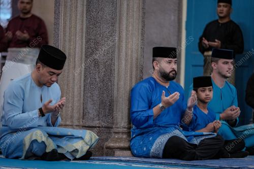 TUNKU MAHKOTA ISMAIL