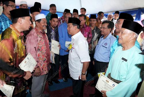 TAN SRI MUHYIDDIN YASSIN