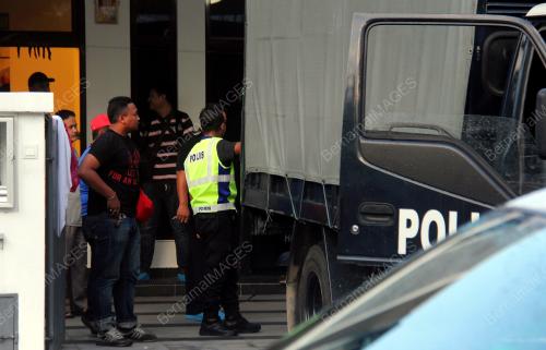 JB05_06102017_BUNUH_DIRI