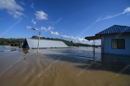 BANJIR SAFARI