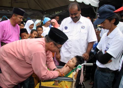 HISHAMUDDIN TUN HUSSEIN