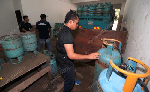 JB05_08012016_TONG_GAS