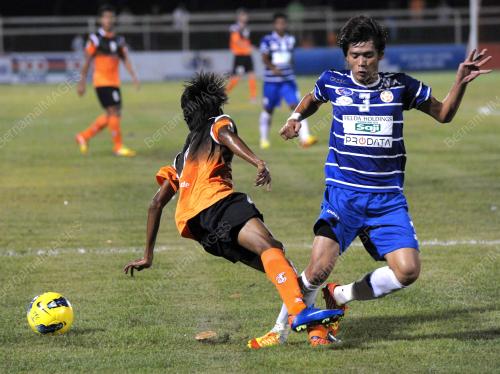 JB05_08022012_LIGA_SUPER_2012