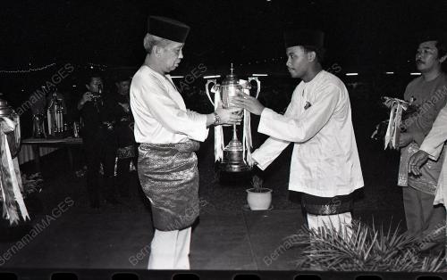 SULTAN ISKANDAR