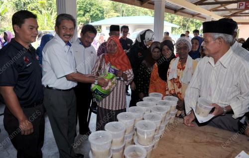JB05_08082012_SUMBANGAN_RAYA