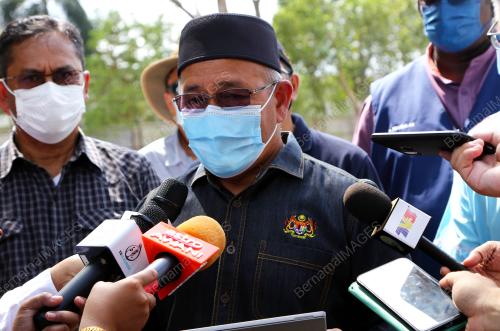DATUK SERI TUAN IBRAHIM TUAN MAN