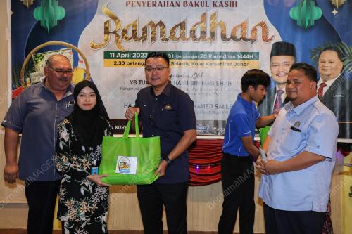 MOHD HAIRI MAD SHAH 