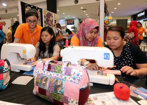 JB05_12042016_PAMERAN_BEG
