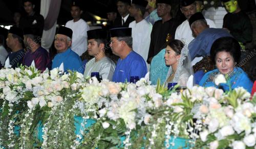 JB05_12052012_PERKAHWINAN