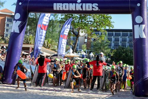 IRONMAN 70.3 DESARU COAST