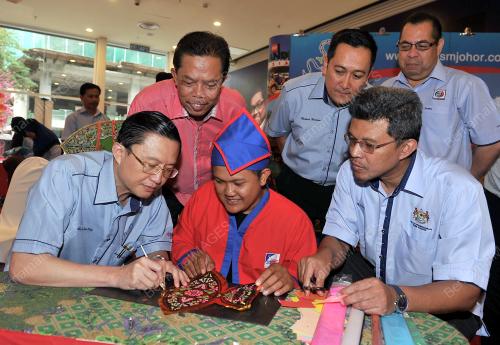 JB05_13022015_FESTIVAL_LAYANG