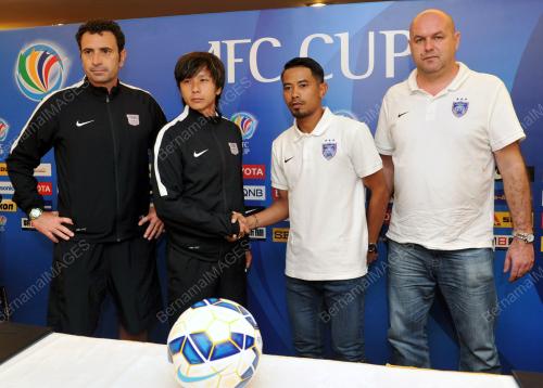 JB05_13042015_PIALA_AFC