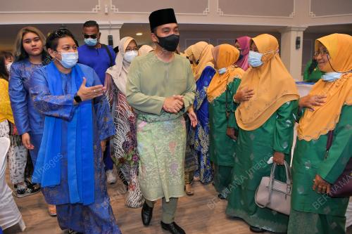 DATUK ONN HAFIZ GHAZI 