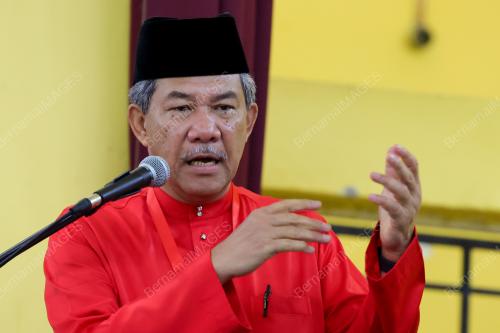 DATUK SERI MOHAMAD HASAN 