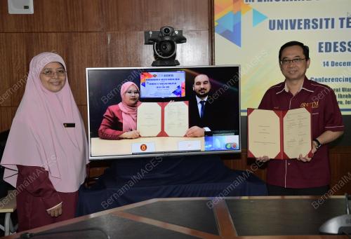 PROFESOR TS. DR AHMAD FAUZI ISMAIL