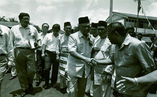 JB05_150390_PONTIAN2