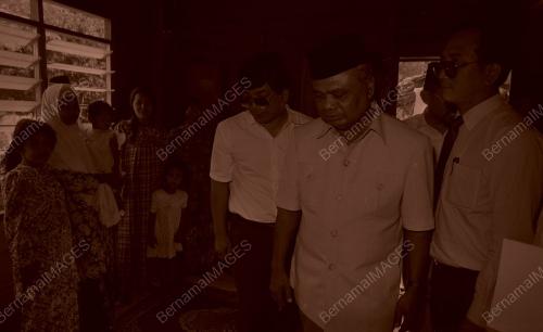 JB05_150390_PONTIAN