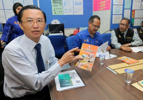 JB05_15042015_DATUK_TEE