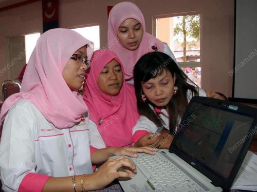 MUHYIDDIN YASSIN