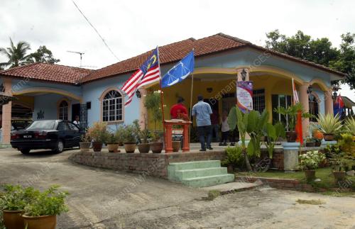 JB05_17012011_PERANG_BENDERA