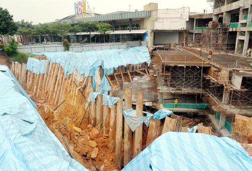 JB05_17092015_TANAH_MENDAP