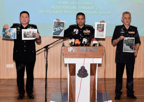DATUK AYUB KHAN MYDIN PITCHAY