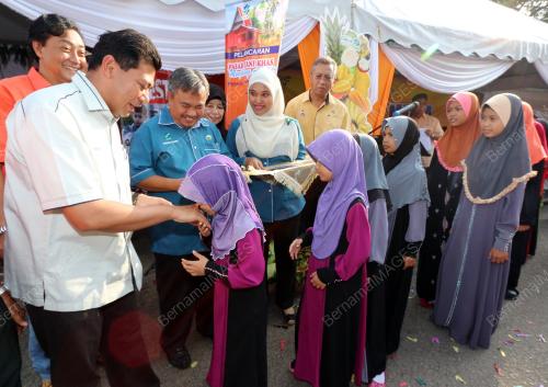 JB05_19072014_PASAR_TANI
