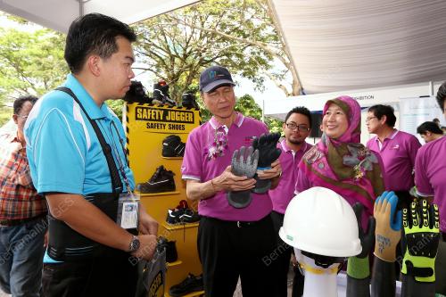 JB05_19112014_DATUK_SERI_LEE_LAM