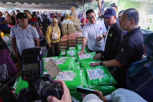 DATUK ONN HAFIZ GHAZI
