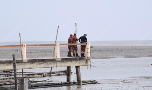 JB05_21032018_KAPAL_KOREK_PASIR