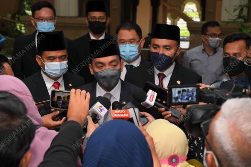 DATUK ONN HAFIZ GHAZI 