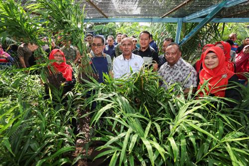 DATUK SERI MOHAMED KHALED NORDIN 