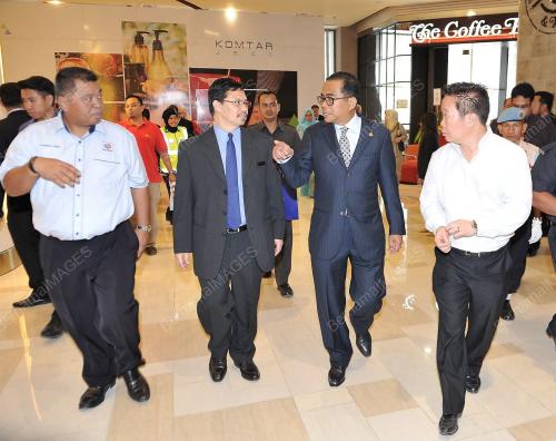 JB05_21072014_KOMTAR
