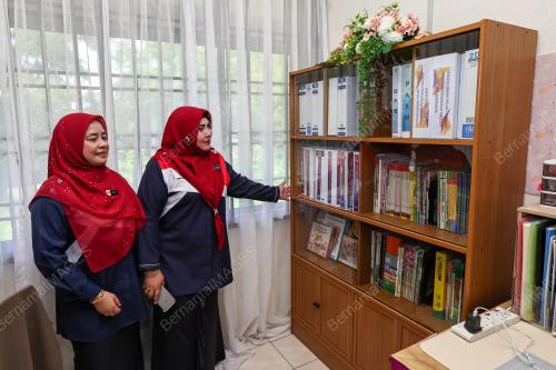 JOHOR-BILIK GURU (BANTUAN)