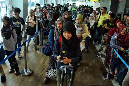 JB05_22062017_AIRASIA_BN201706207603