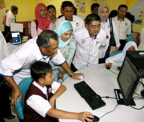 MUHYIDDIN YASSIN